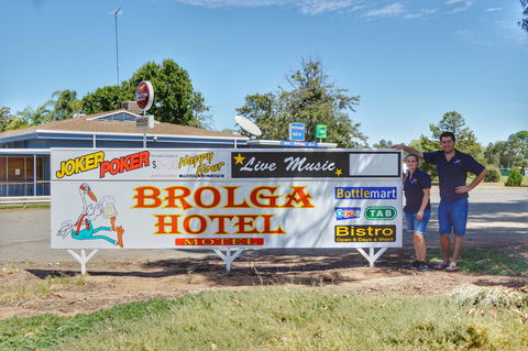 Brolga Hotel Motel - Coleambally - Accommodation Brunswick Heads 0