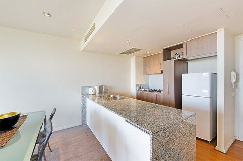 Wyndel Apartments North Sydney - Harbour Watch - Accommodation Brunswick Heads 7