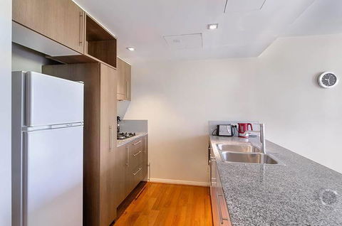 Wyndel Apartments North Sydney - Harbour Watch - Accommodation Brunswick Heads 10