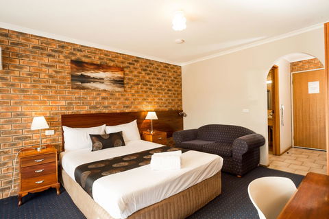 Hume Country Motor Inn - Accommodation Brunswick Heads 3