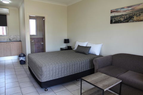Tumut Apartments - Accommodation Brunswick Heads 9
