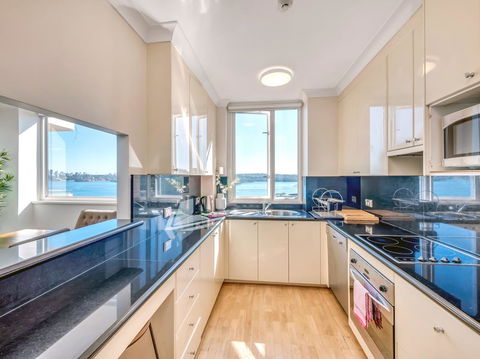 Panoramic Harbour Views And Unbeatable Comfort - Accommodation Brunswick Heads 7