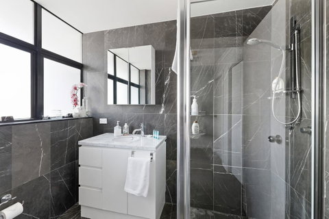 Darling Harbour Penthouse Views+Jacuzzi - Accommodation Brunswick Heads 7