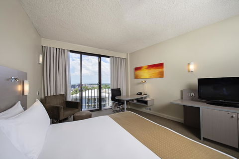 Hilton Garden Inn Darwin - Accommodation Brunswick Heads 15