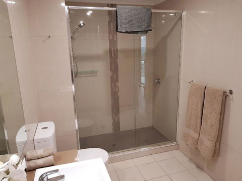 Darwin-Ocean Views, Tropical Getaway, Pool & Aircon - Accommodation Brunswick Heads 15