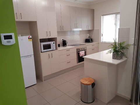 Darwin-Ocean Views, Tropical Getaway, Pool & Aircon - Accommodation Brunswick Heads 8