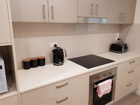 Darwin-Ocean Views, Tropical Getaway, Pool & Aircon - Accommodation Brunswick Heads 9