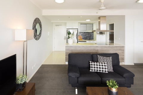 The Smith Hotel Darwin - Accommodation Brunswick Heads 1