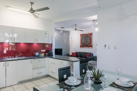 CitySide Apartment - 2 Bedroom With Private Courtyard - Accommodation Brunswick Heads 0