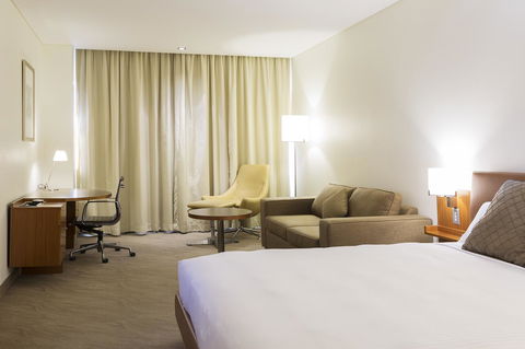 Novotel Canberra - Accommodation Brunswick Heads 33