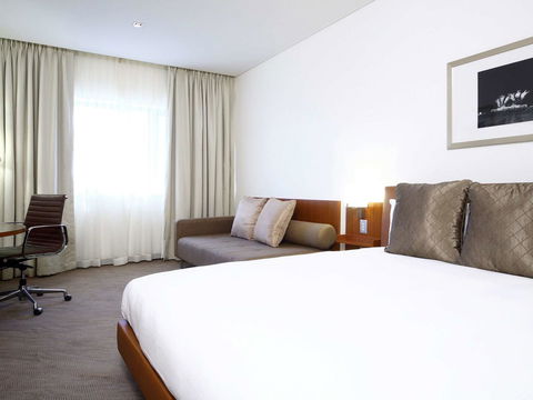 Novotel Canberra - Accommodation Brunswick Heads 0