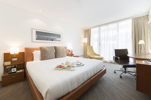 Novotel Canberra - Accommodation Brunswick Heads 7