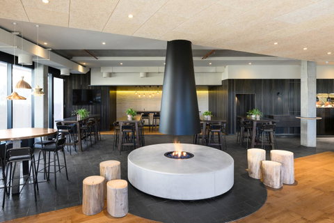 Burbury Hotel - Accommodation Brunswick Heads 2