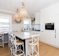BONDI BREEZE-hosted byL'Abode Accommodation - Accommodation Brunswick Heads
