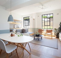 Boutique Sunlit Studio with Designer Furnishings - Accommodation Brunswick Heads