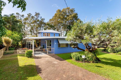 Bribie Beach House, Waterfront Directly Across The Road - Solander Esp, Banksia Beach - Accommodation Brunswick Heads 0