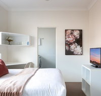 Bright Studio Steps from Westmead Hospital - Accommodation Brunswick Heads