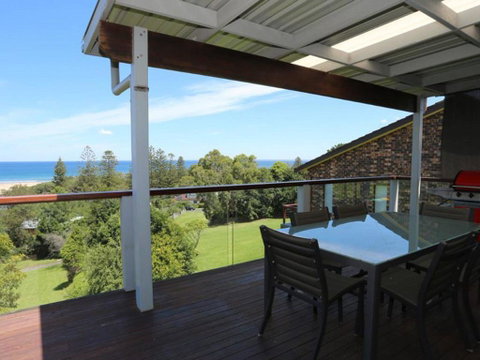 Brilliant Ocean Views - Accommodation Brunswick Heads 3