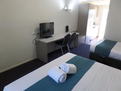 Burke & Wills Mt Isa - Accommodation Brunswick Heads 1