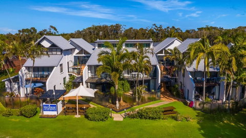 Byron Bay Beachfront Apartments - Accommodation Brunswick Heads 0
