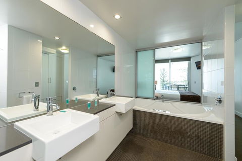 C Bargara Resort - Accommodation Brunswick Heads 2