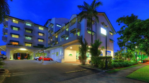 Cairns Sheridan Hotel - Accommodation Brunswick Heads 1