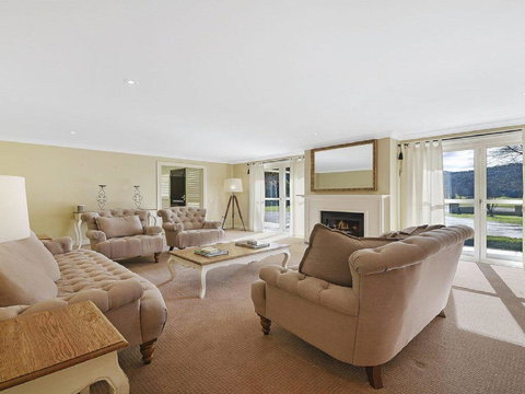 Camelot - Superbly Proportioned And Ideally Located - Accommodation Brunswick Heads 2