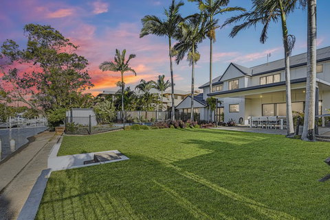 CANAL HOME NEAR MOOLOOLABA - Accommodation Brunswick Heads 0