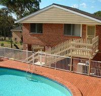 Canberra Cres 2E Burrill Lake Upstairs Apartment - Accommodation Brunswick Heads