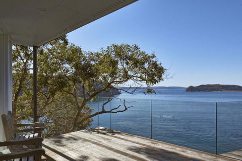 Cape Mackerel Cabin With Magic Palm Beach & Pittwater Views - Accommodation Brunswick Heads 1