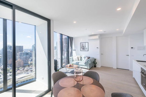 CBD & Garden View Stylish 1 Bedroom Apt @Avant - Accommodation Brunswick Heads 3