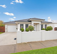 Central Warrnambool Townhouse - Accommodation Brunswick Heads