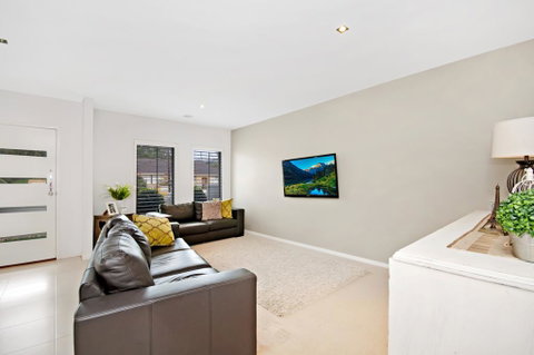 Central Warrnambool Townhouse - Accommodation Brunswick Heads 2