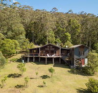 Chalet Beaumont - alluring appeal  stunning views - Accommodation Brunswick Heads