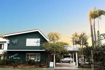 Chalet Motel Brunswick Heads with Accommodation Brunswick Heads