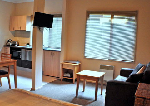 Champagne - Accommodation Brunswick Heads 0