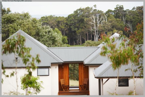 Chandeliers On Abbey - Accommodation Brunswick Heads 0