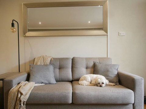 Chic, Pet Friendly & 500m To The Beach W/ Parking - Accommodation Brunswick Heads 1