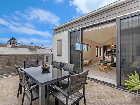 Chimneys On Bank - Accommodation Brunswick Heads 3