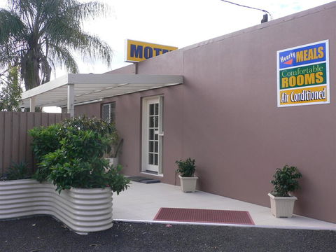 Chinchilla Motel - Accommodation Brunswick Heads 0