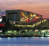 City Sunsets  South Bank  CBD Views Pool Netflix - Accommodation Brunswick Heads