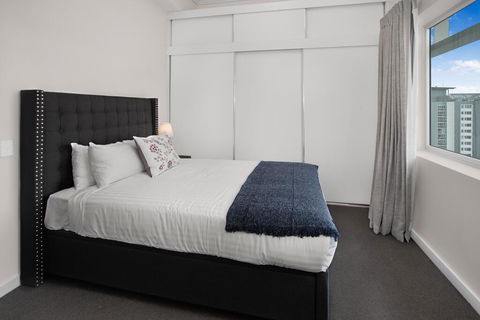 City-Centre Apartment With River Views And Balcony - Accommodation Brunswick Heads 1