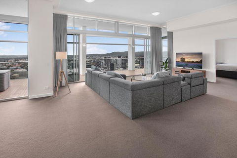 City-Centre Apartment With River Views And Balcony - Accommodation Brunswick Heads 2