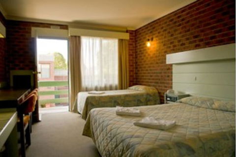Classic Twin-bed Room 1 In Oakleigh - Accommodation Brunswick Heads 2