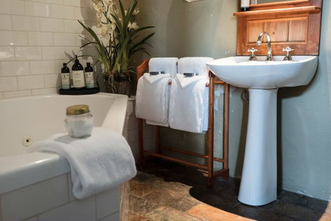 Clonmara Country House And Cottages - Accommodation Brunswick Heads 2