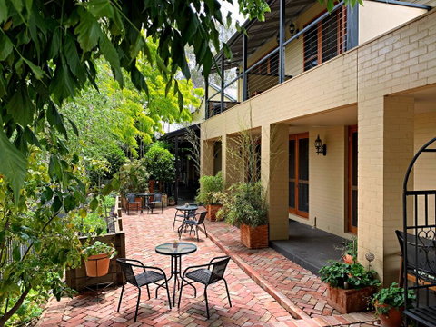 CocknBull Boutique Hotel Echuca - Accommodation Brunswick Heads 1