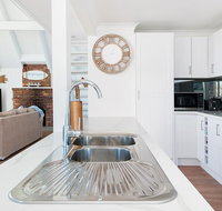 Combined Kingsley Beach House - Accommodation Brunswick Heads