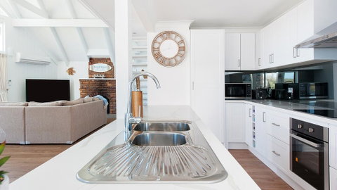 Combined Kingsley Beach House - Accommodation Brunswick Heads 0