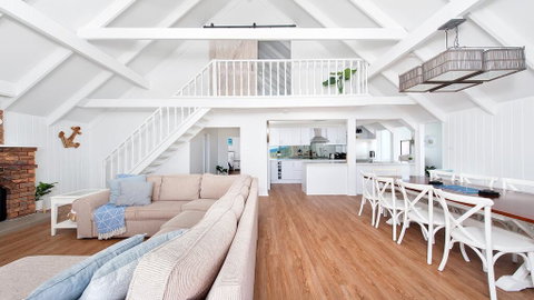 Combined Kingsley Beach House - Accommodation Brunswick Heads 2