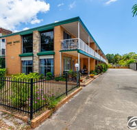 Comfy Ground Floor Unit opposite waterfront Welsby Pde Bongaree - Accommodation Brunswick Heads